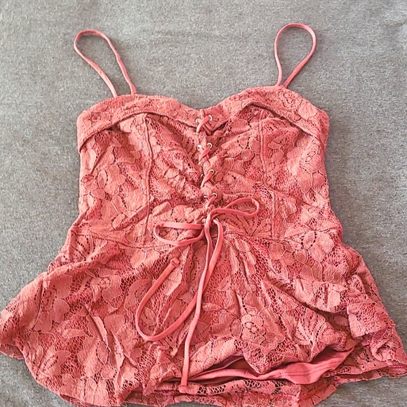 Express Tops - Pink all Lace tank top